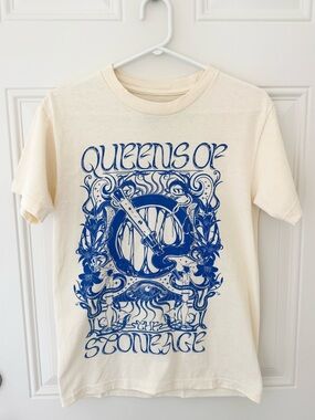 QUEENS OF THE STONE AGE “‘QOTSA’ cream and blue retro concert tee unisex S